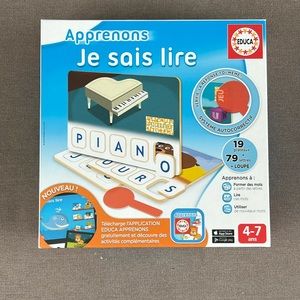 Like new French reading aid/game. All pieces present. Comme neuf! Tout inclus!